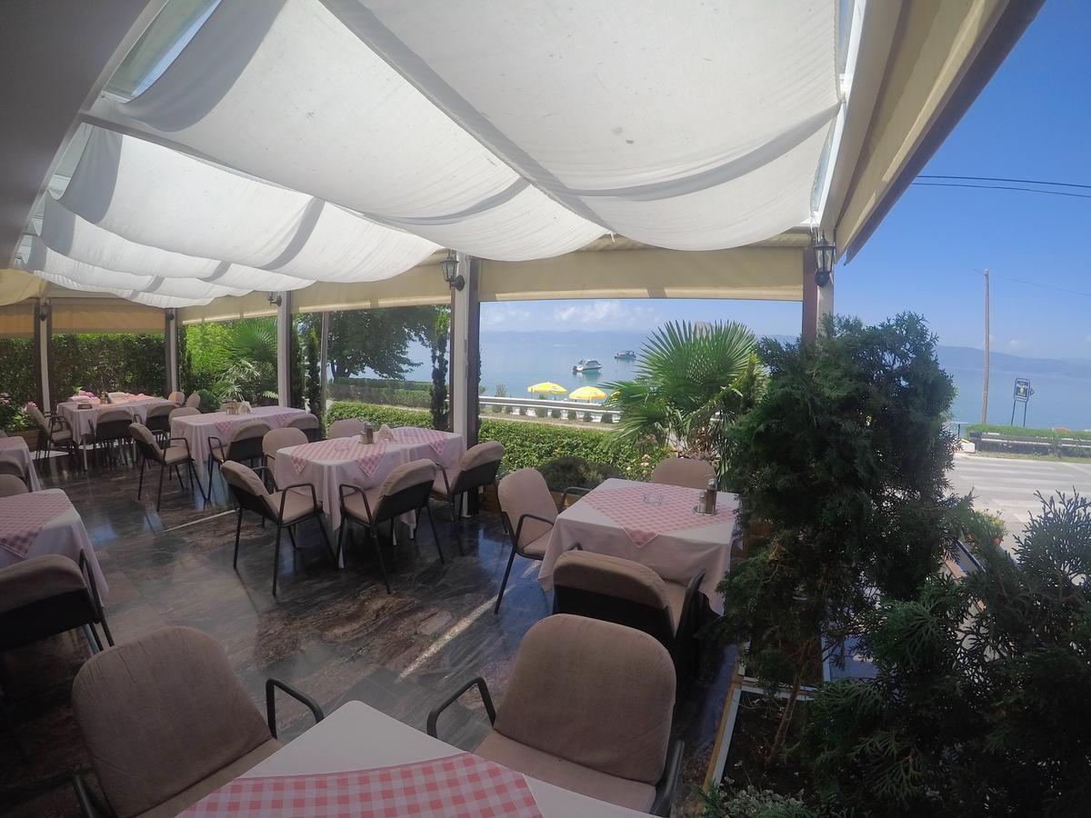 Hotel Dva Bisera Lagadin Exterior photo