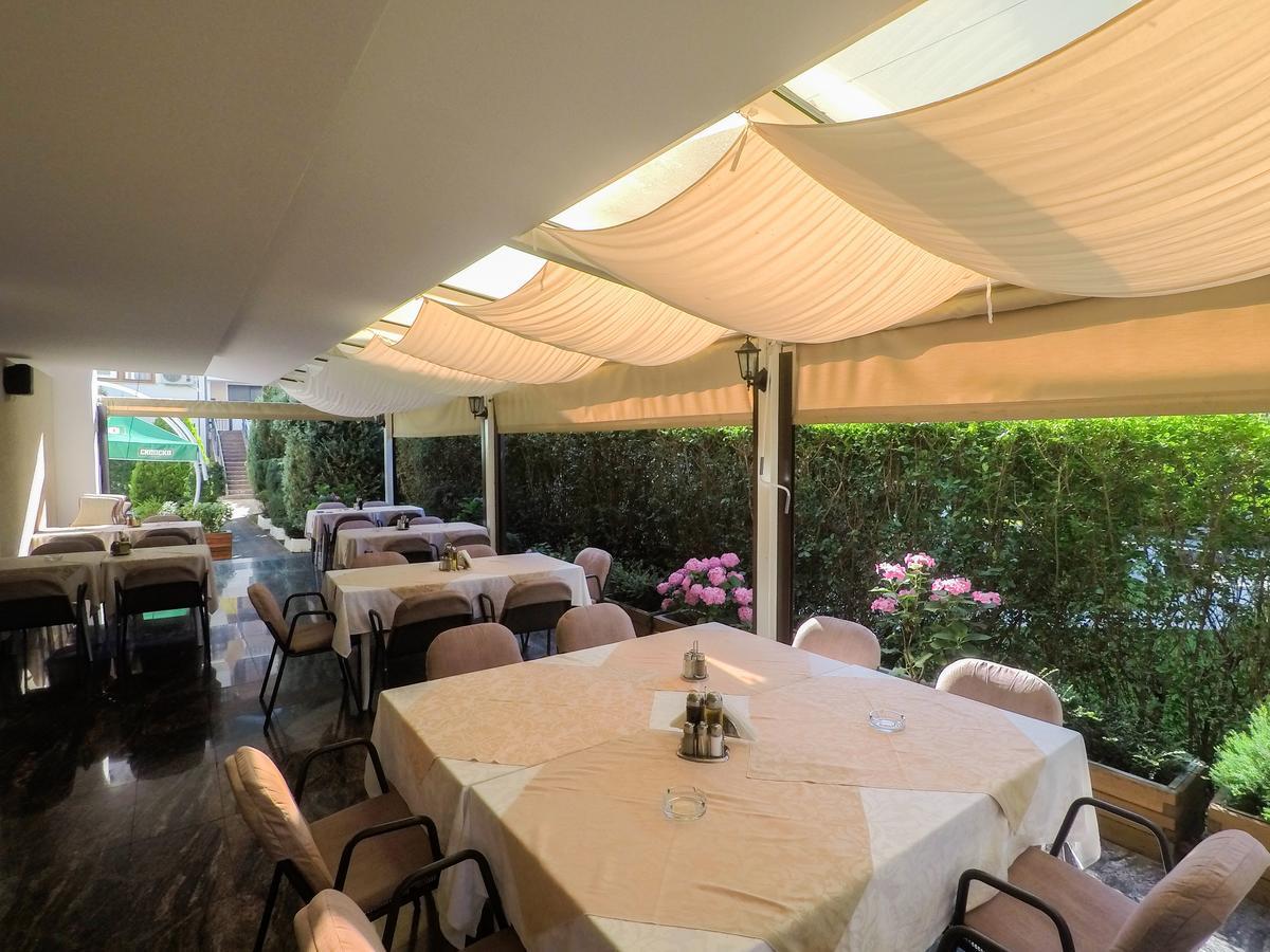 Hotel Dva Bisera Lagadin Exterior photo