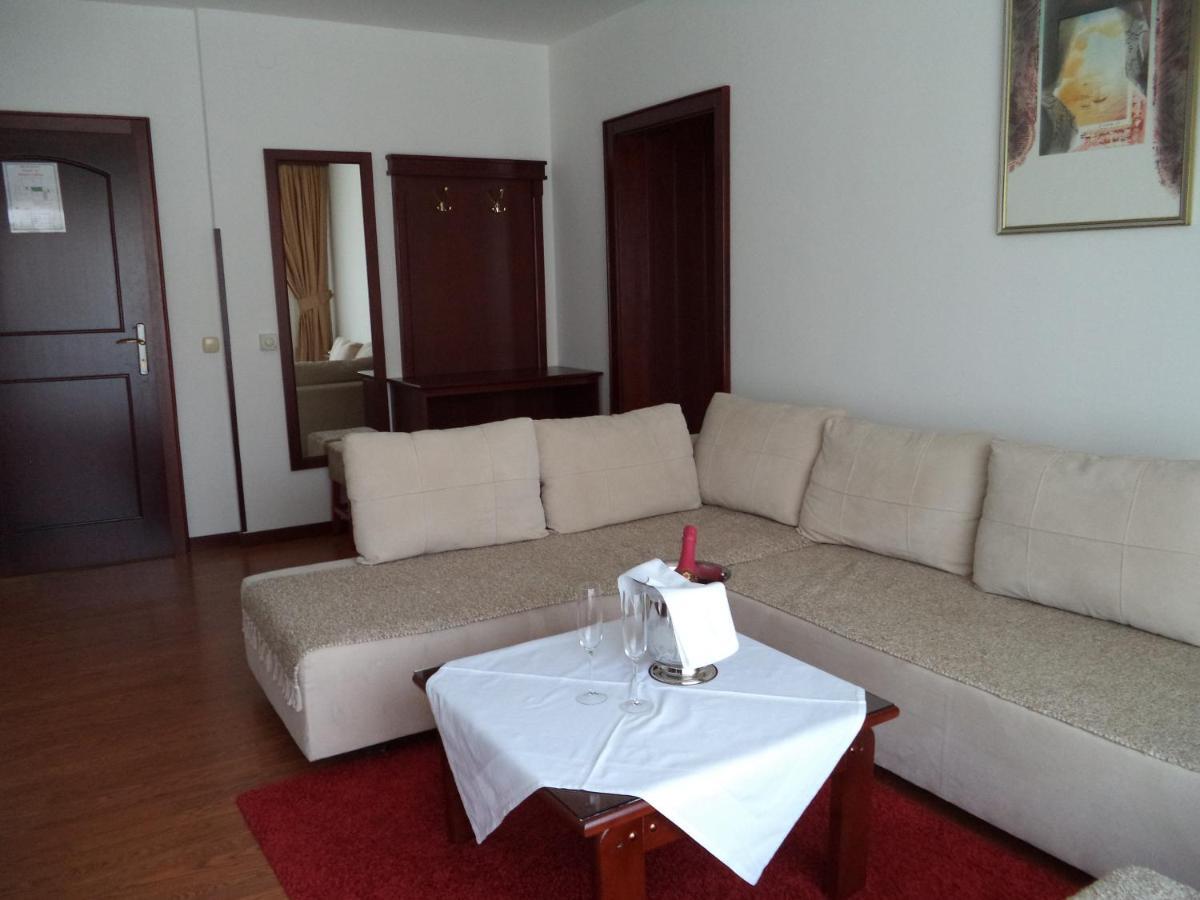 Hotel Dva Bisera Lagadin Room photo